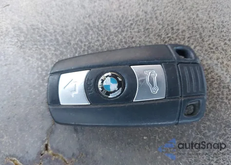 2011 BMW 328I z USA, uszkodzony, nr VIN WBAPH7G56BNM55133